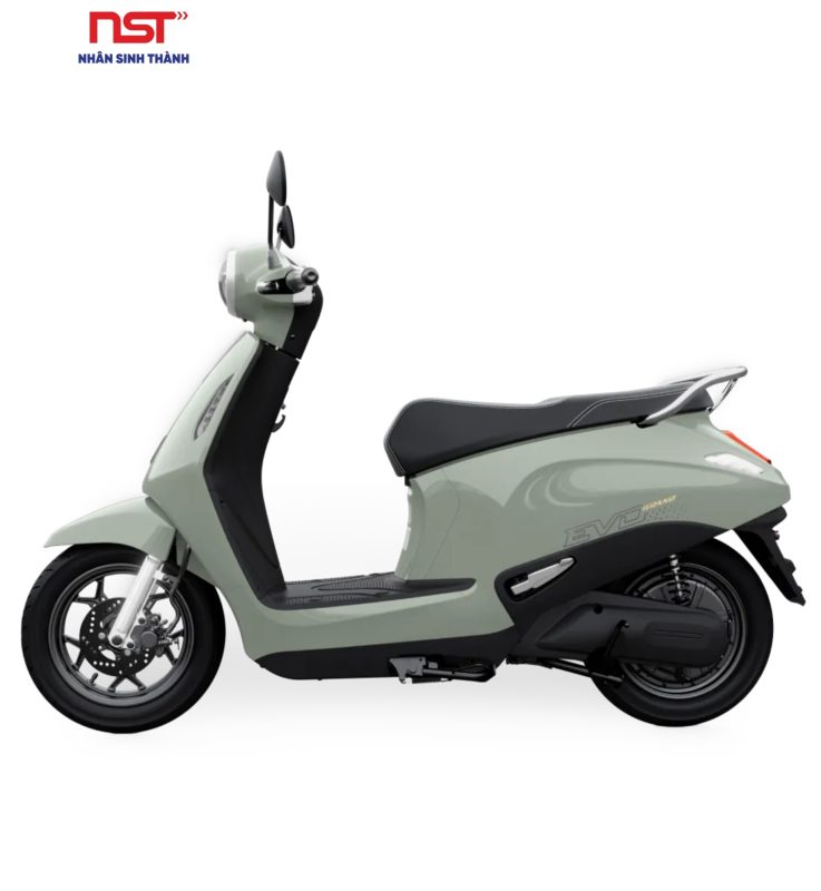 VinFast Evo grand xanh