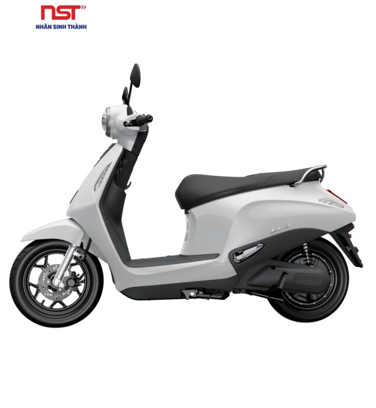 Evo Max màu trắng